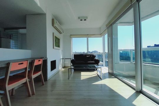 Sala / Cozinha de apartamento para alugar com 1 quarto, 73m² em Três Figueiras, Porto Alegre