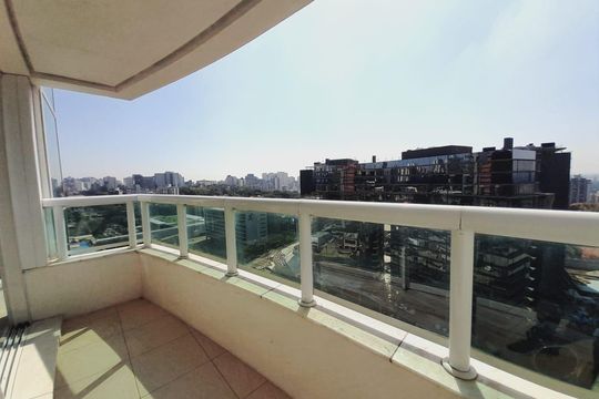 Varanda de apartamento para alugar com 1 quarto, 73m² em Três Figueiras, Porto Alegre