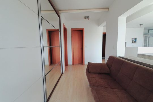 Quarto de apartamento para alugar com 1 quarto, 73m² em Três Figueiras, Porto Alegre