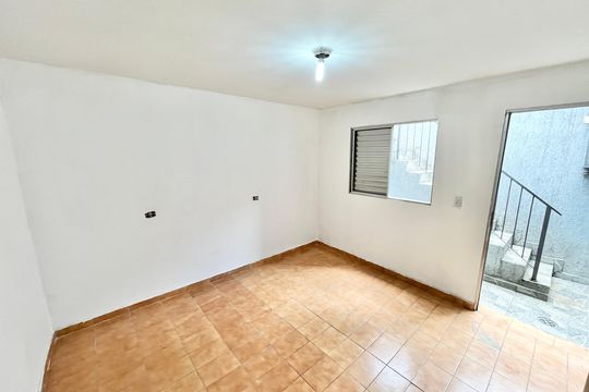 Quarto de Serviço de casa à venda com 2 quartos, 130m² em Imirim, São Paulo