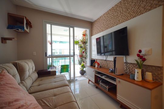 Sala de apartamento para alugar com 2 quartos, 67m² em Coqueiros, Florianópolis