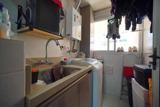 Área de Serviço de apartamento para alugar com 2 quartos, 67m² em Coqueiros, Florianópolis
