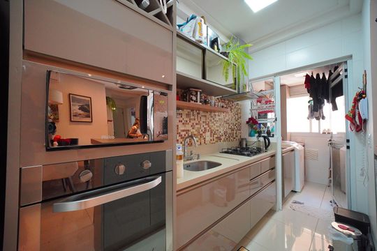 Cozinha de apartamento para alugar com 2 quartos, 67m² em Coqueiros, Florianópolis