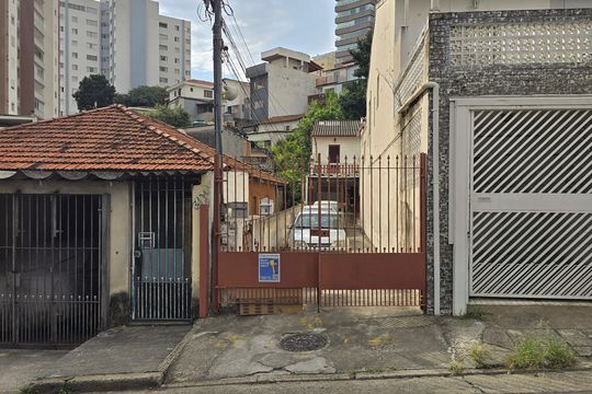 Fachada de casa de condomínio para alugar com 2 quartos, 85m² em Alto da Lapa, São Paulo