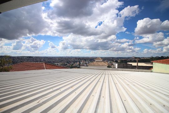 Vista de casa para alugar com 4 quartos, 706m² em Diamante (barreiro), Belo Horizonte