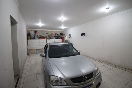 Garagem de casa para alugar com 4 quartos, 706m² em Diamante (barreiro), Belo Horizonte