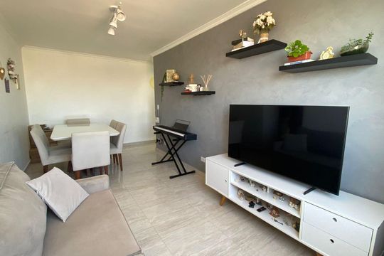 Apartamento à venda com 2 quartos, 56m² em Vila Bancaria, São Paulo