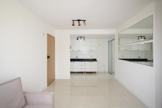 Apartamento à venda com 3 quartos, 68m² em Jardim Carvalho, Porto Alegre