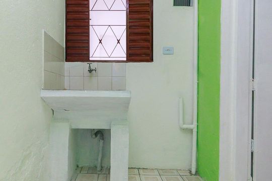 Área de Serviço de casa para alugar com 2 quartos, 50m² em Jardim das Flores, São Paulo