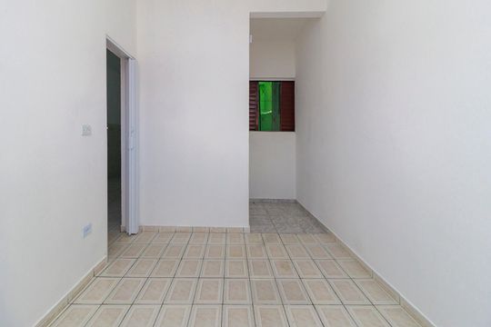 Quarto 1 de casa para alugar com 2 quartos, 50m² em Jardim das Flores, São Paulo
