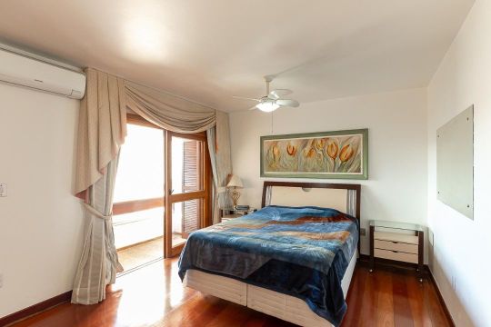 Quarto 2 de casa para alugar com 4 quartos, 311m² em Chácara das Pedras, Porto Alegre
