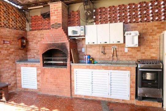 Churrasqueira de casa à venda com 3 quartos, 173m² em Inhaúma, Rio de Janeiro