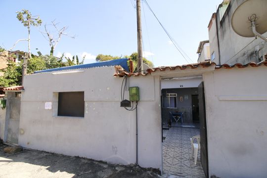 Fachada de casa à venda com 2 quartos, 200m² em Taquara, Rio de Janeiro