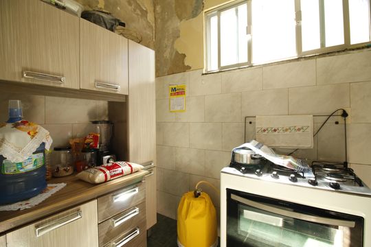 Cozinha de casa à venda com 2 quartos, 200m² em Taquara, Rio de Janeiro
