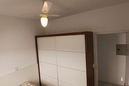Quarto de apartamento para alugar com 3 quartos, 104m² em Canasvieiras, Florianópolis
