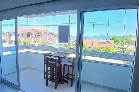 Varanda de apartamento para alugar com 3 quartos, 104m² em Canasvieiras, Florianópolis