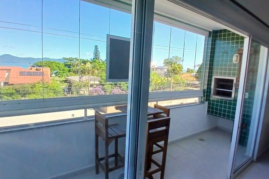 Varanda de apartamento para alugar com 3 quartos, 104m² em Canasvieiras, Florianópolis