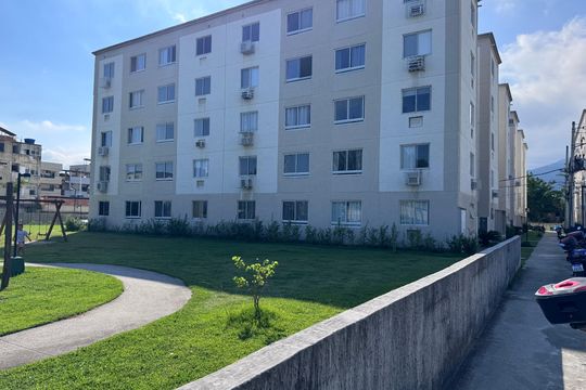 Fachada de apartamento à venda com 2 quartos, 45m² em Recreio dos Bandeirantes, Rio de Janeiro