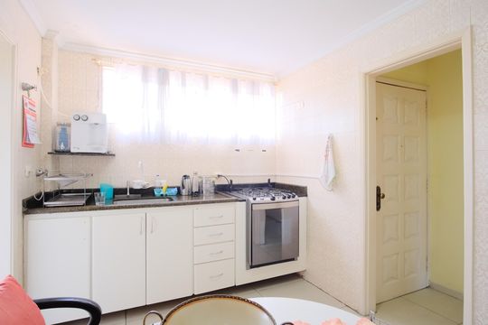 Cozinha de apartamento para alugar com 2 quartos, 106m² em Parque São Jorge, São Paulo