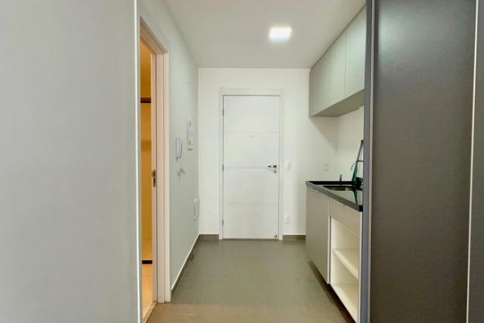 Cozinha de kitnet/studio para alugar com 1 quarto, 26m² em Pompeia, São Paulo