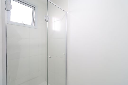 Banheiro  de apartamento à venda com 2 quartos, 36m² em Lapa, São Paulo