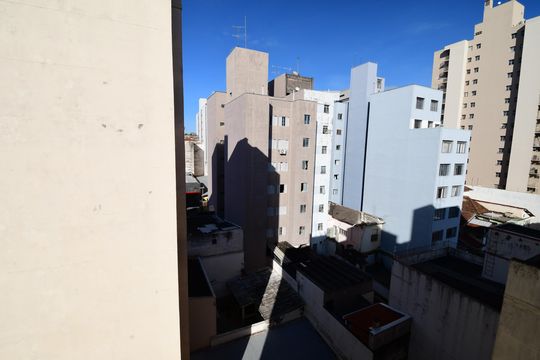 Quarto - Vista de kitnet/studio para alugar com 1 quarto, 51m² em Botafogo, Campinas