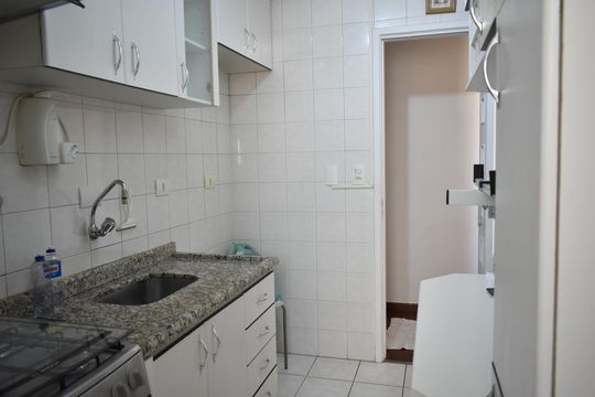 Cozinha de apartamento à venda com 2 quartos, 50m² em Bosque da Saúde, São Paulo