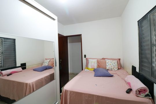 Quarto 2 de casa à venda com 4 quartos, 160m² em Vila Nova das Belezas, São Paulo