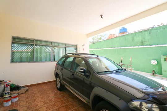 Garagem de casa à venda com 4 quartos, 160m² em Vila Nova das Belezas, São Paulo