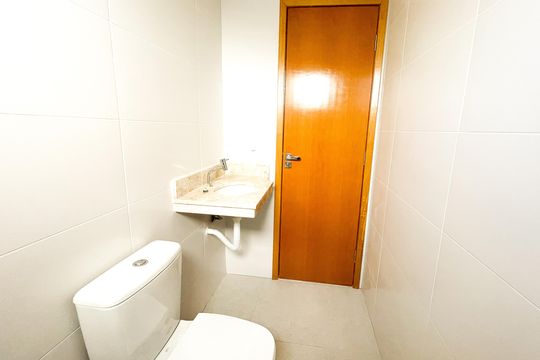 Banheiro de apartamento à venda com 2 quartos, 44m² em Água Fria, São Paulo