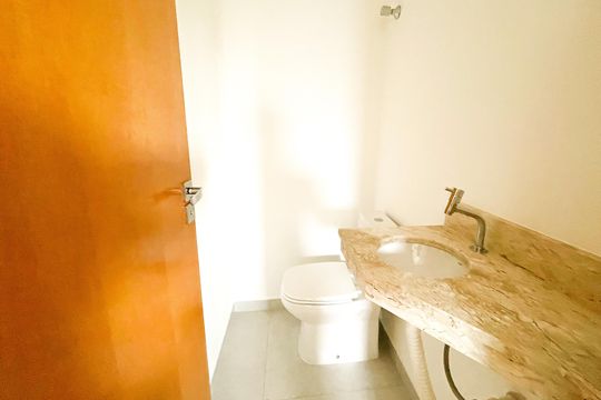 Lavabo de apartamento à venda com 2 quartos, 44m² em Água Fria, São Paulo