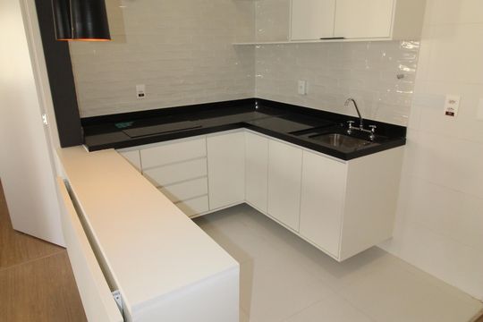 Cozinha de apartamento para alugar com 1 quarto, 33m² em Jardim Esplanada, São José dos Campos