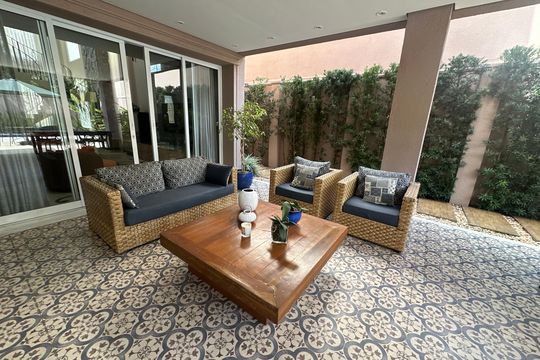 Área comum de casa de condomínio à venda com 3 quartos, 498m² em Centro Comercial Jubran, Barueri
