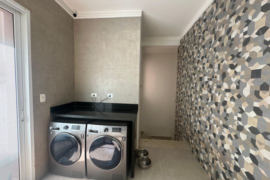 Área de Serviço de casa de condomínio à venda com 3 quartos, 498m² em Centro Comercial Jubran, Barueri