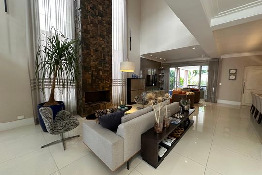 Casa de Condomínio à venda com 3 quartos, 498m² em Centro Comercial Jubran, Barueri