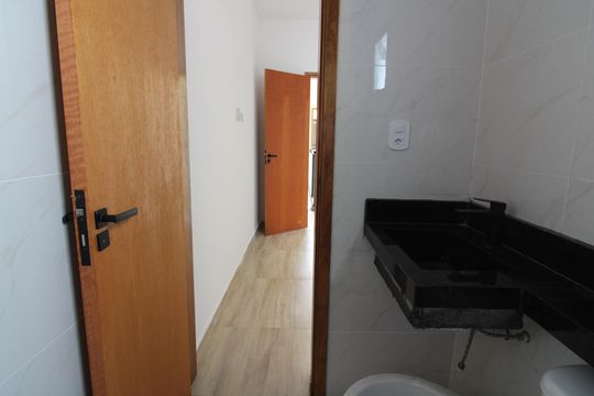 Casa à venda com 2 quartos, 85m² em Vila Nhocuné, São Paulo