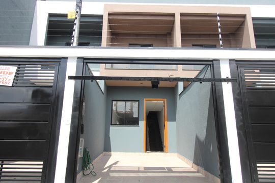Casa à venda com 2 quartos, 85m² em Vila Nhocuné, São Paulo