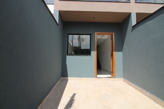 Casa à venda com 2 quartos, 85m² em Vila Nhocuné, São Paulo