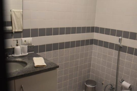 Banheiro de apartamento à venda com 5 quartos, 165m² em Tijuca, Rio de Janeiro