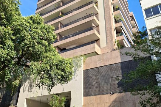 Fachada de apartamento à venda com 5 quartos, 165m² em Tijuca, Rio de Janeiro