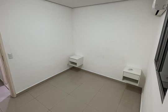 Quarto de apartamento para alugar com 2 quartos, 50m² em Taquara, Rio de Janeiro