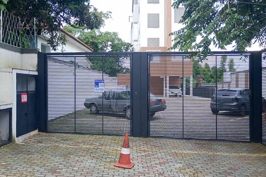 Fachada de apartamento à venda com 2 quartos, 54m² em Vila Irmaos Arnoni, São Paulo