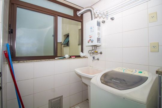 Área de serviço de apartamento para alugar com 1 quarto, 38m² em Jardim Botânico, Porto Alegre