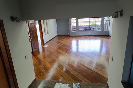 Sala de casa à venda com 3 quartos, 256m² em Cidade Mãe do Céu, São Paulo