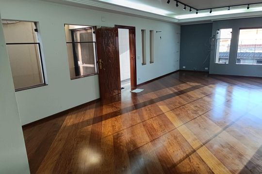 Sala de casa à venda com 3 quartos, 256m² em Cidade Mãe do Céu, São Paulo