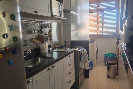 Cozinha de apartamento à venda com 2 quartos, 85m² em Santa Rosa, Niterói