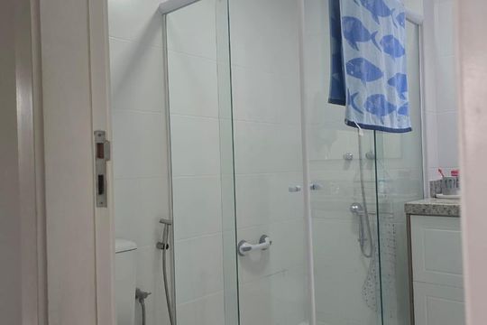 Banheiro de apartamento à venda com 2 quartos, 85m² em Santa Rosa, Niterói