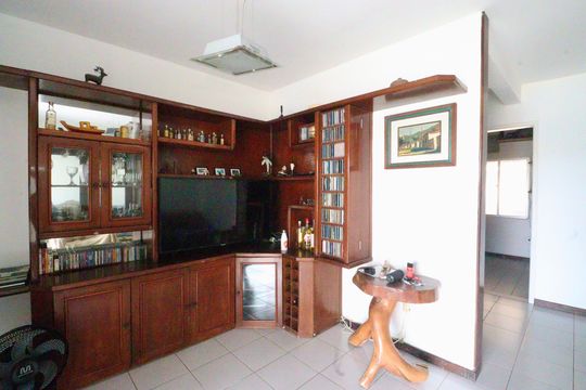 Sala de casa de condomínio para alugar com 3 quartos, 120m² em Praia do Flamengo, Salvador