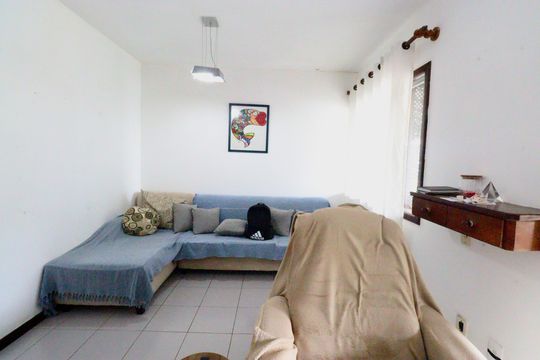 Sala de casa de condomínio para alugar com 3 quartos, 120m² em Praia do Flamengo, Salvador