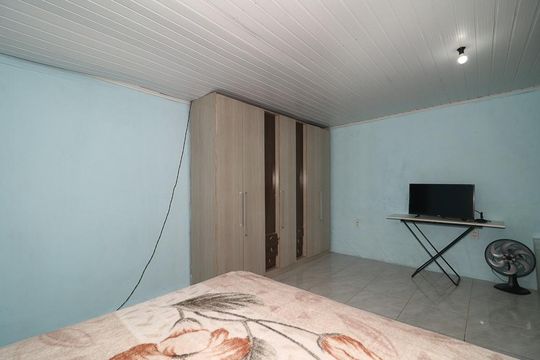 Quarto de casa à venda com 5 quartos, 128m² em Farrapos, Porto Alegre